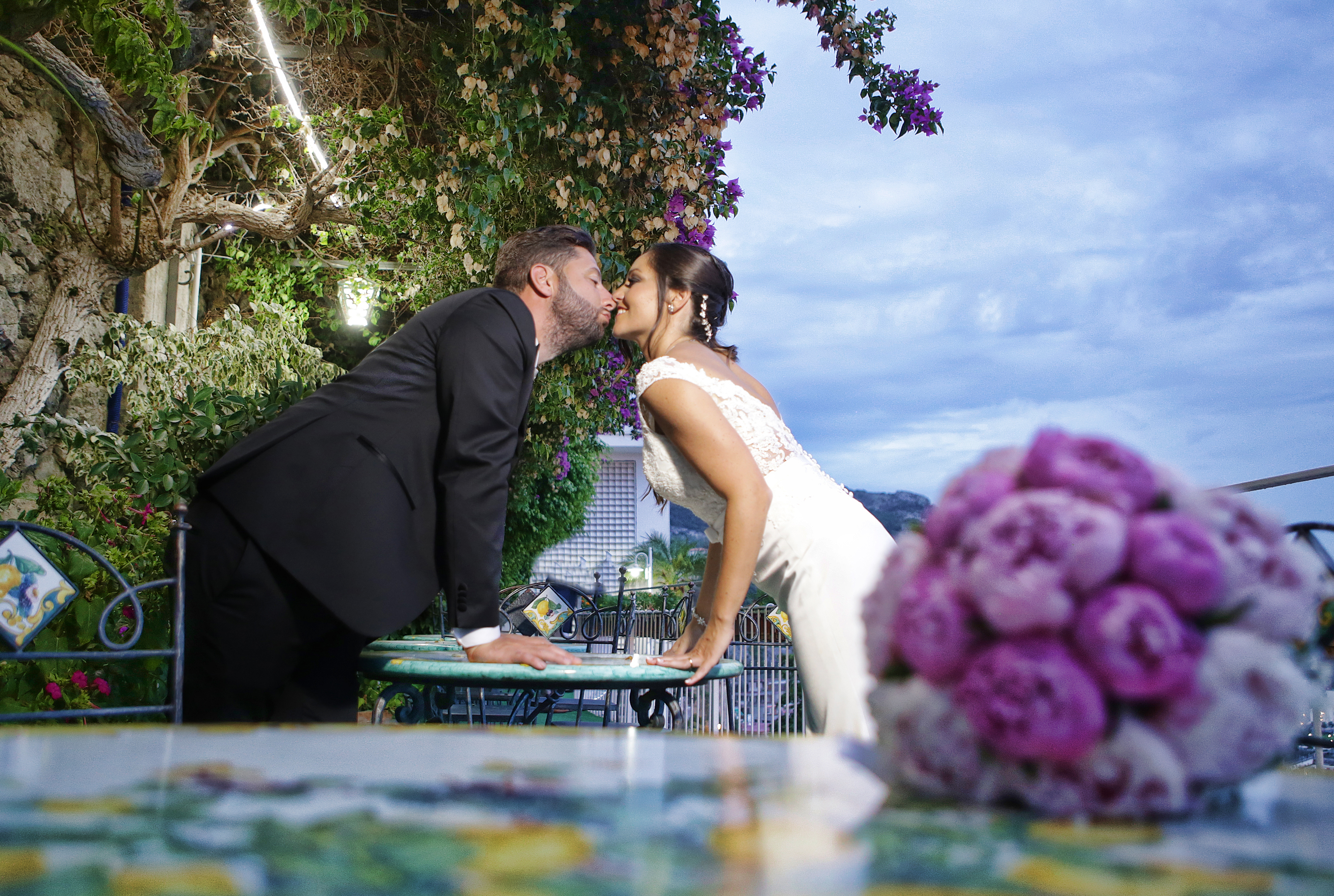 Sposi in campania, studio fotografico osta, foto matrimonio, fotografi matrimonio, foto matrimonio napoli, foto matrimonio campania, album di nozze, sposi napoli, fotografo matrimonio, servizio fotografico matrimonio, servizio fotografico matrimonio Campania, studio fotografico matrimonio
