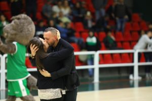 Dalla proposta al Paladelmauro al matrimonio rinviato, carla e marco, storia carla e marco sposi, proposta matrimonio, proposta matrimonio palasport, paladelmauro, scandone avellino, sposincampania, sposi campania, sposi in campania, matrimoni campania, matrimonio campania, emergenza coronavirus, emergenza covid-19, matrimonio rinviato