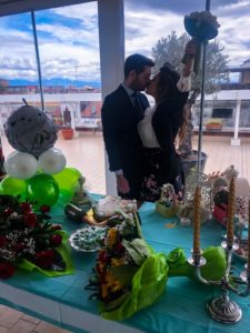 i promessi sposi che superano l'emergenza, promessa di matrimonio, emergenza coronavirus, emergenza covid-19, rosangela e felice promessi sposi, sposincampania, sposi campania, sposi in campania, matrimoni campania, matrimonio campania, rosangela e felice promessi sposi mascherine, mascherine coronavirus