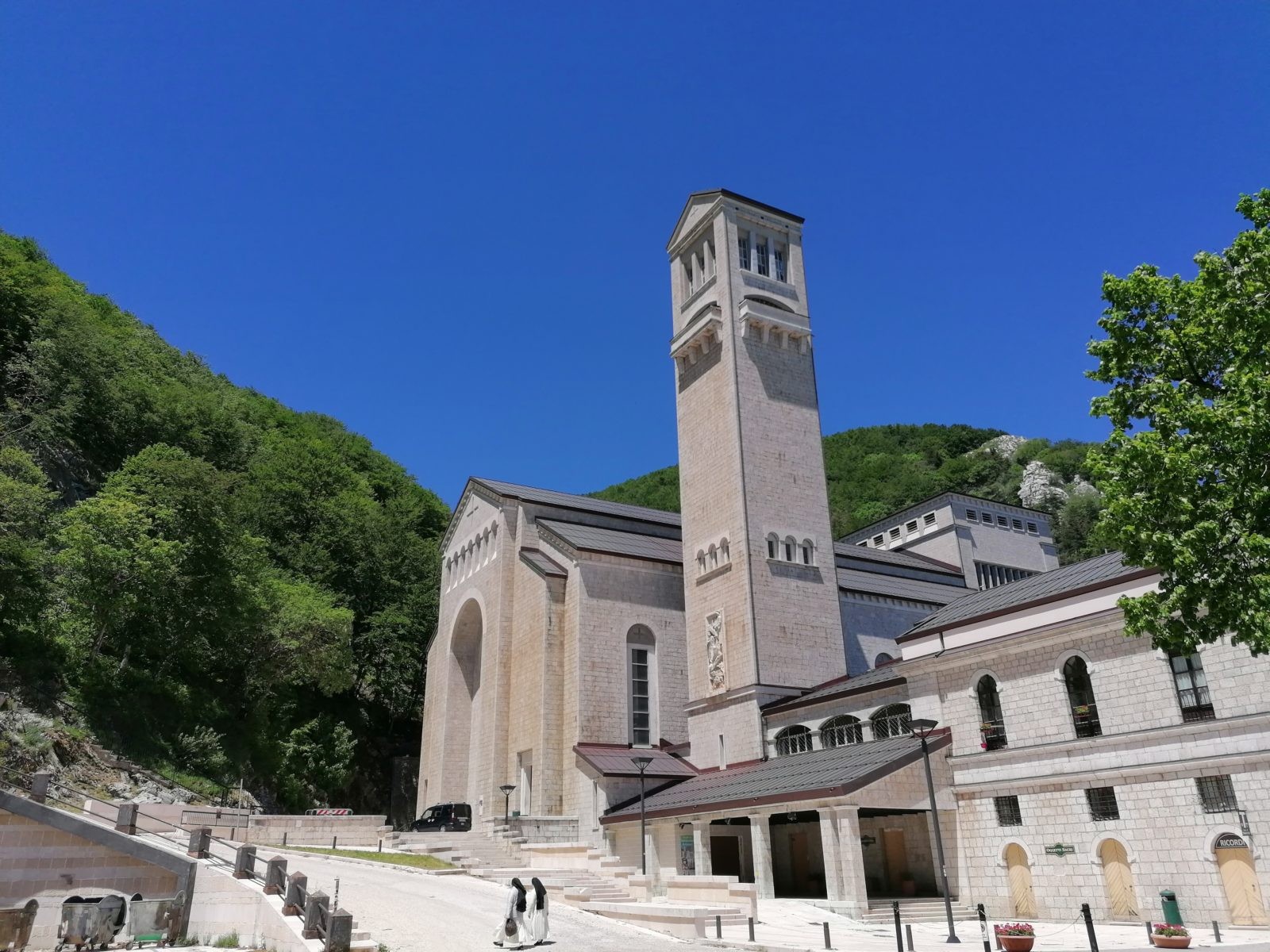 Il Santuario di Montevergine apre ai fedeli in massima sicurezza
