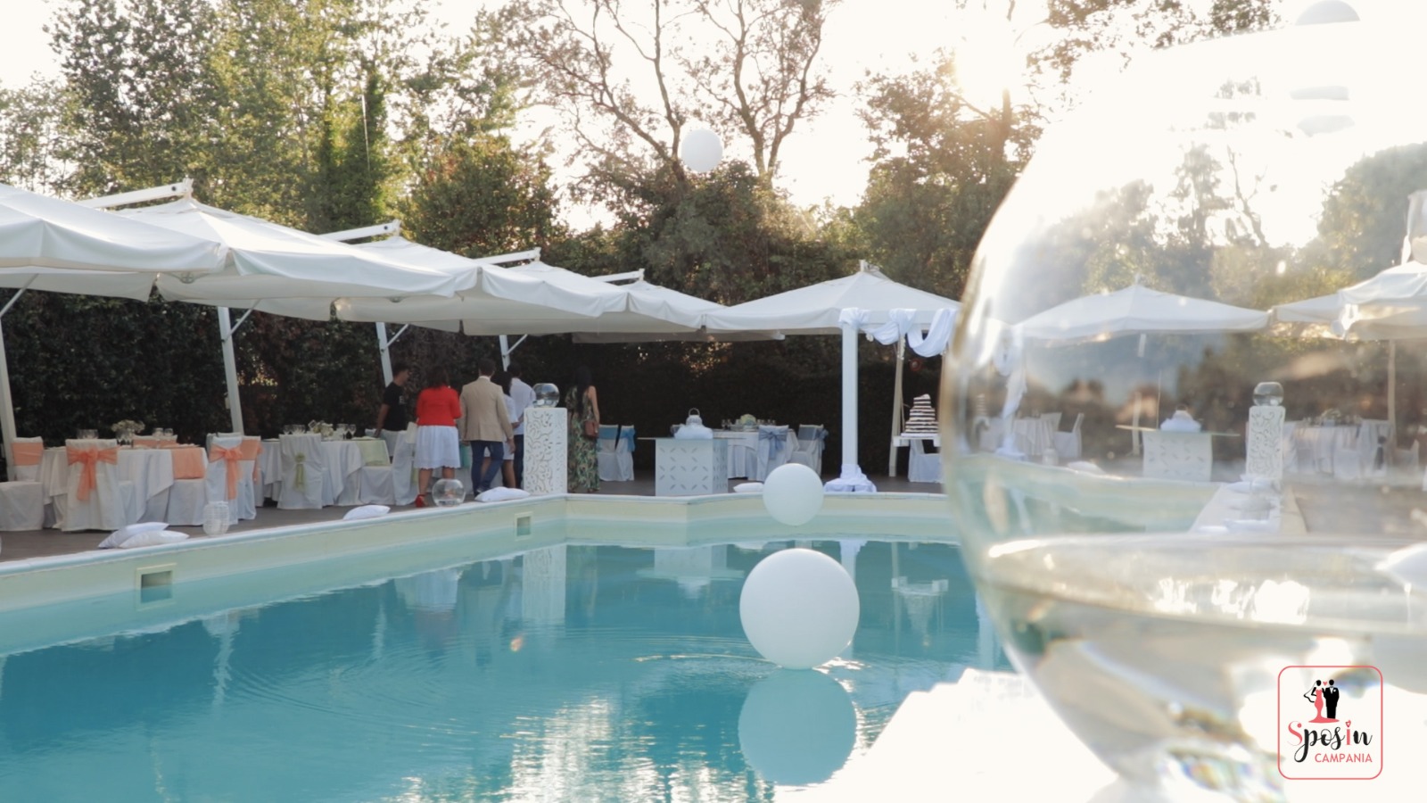 Villa Eubea: il wedding day estivo tra verde e serenità