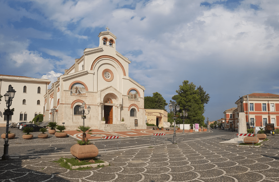 Pietrelcina: Tradizione, cultura e fede sulle orme di Padre Pio