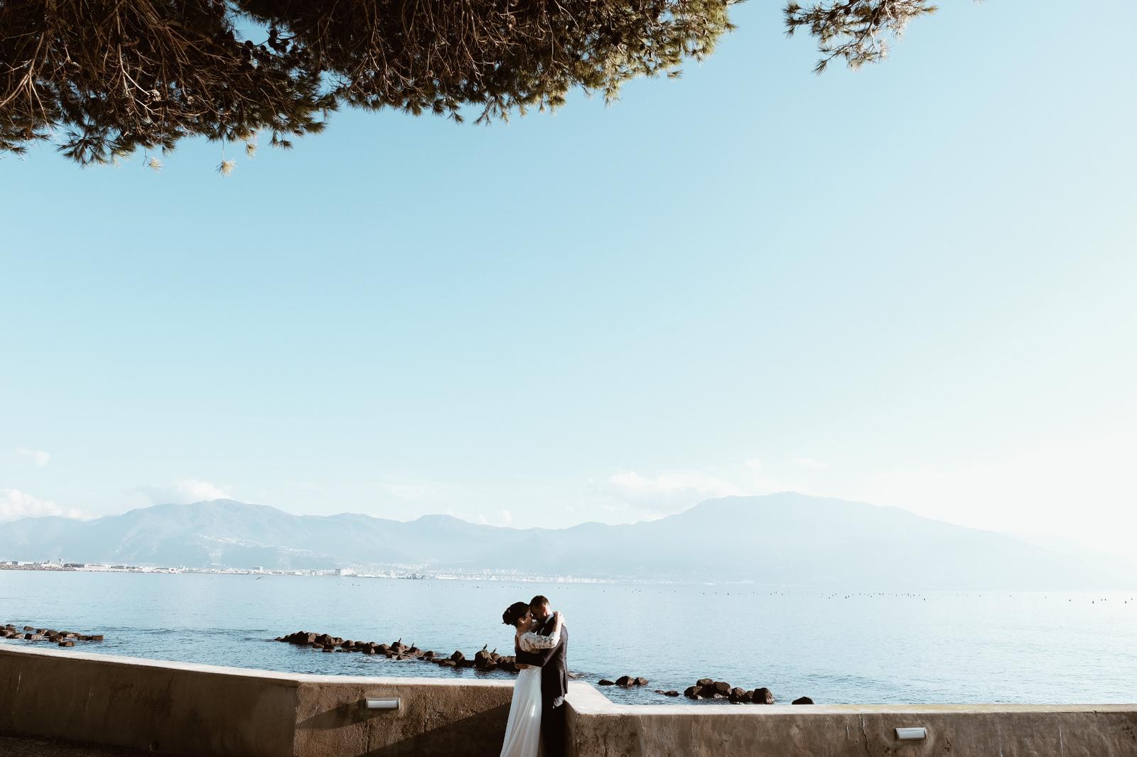 il matrimonio di Diego e Maria a dicembre 2020, sposi campania, sposi in campania, matrimonio ai tempi del covid, matrimonio dicembre 2020, matrimonio campania, matrimonio campania dicembre 2020, wedding campania, luigi fragliasso, studio fotografico fragliasso, sposi zona rossa campania