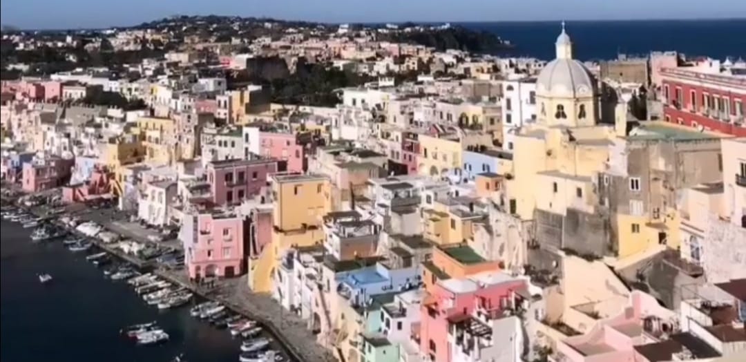 procida, Procida è Capitale italiana della Cultura 2022. procida napoli, procida campania, procida 2022, campania, turismo campania, regione campania, mibact, dario franceschini, franceschini ministro, procida cultura non isola, cultura non isola, procida 2022 capitale cultura, cultura campania, cultura