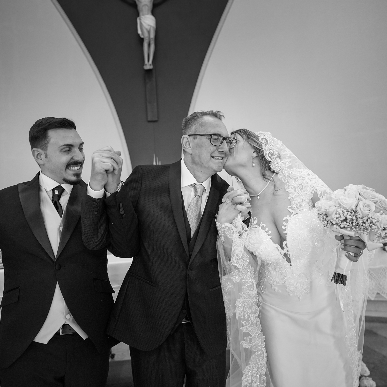 Dall'incubo Covid al sogno delle nozze. La storia di Davide e Mena, sposi campania, wedding campania, belvedere fotografi, angelo belvedere, davide e mena sposi, matrimoni campania, matrimonio campania, matrimoni covid, amore campania, covid, wedding campania,