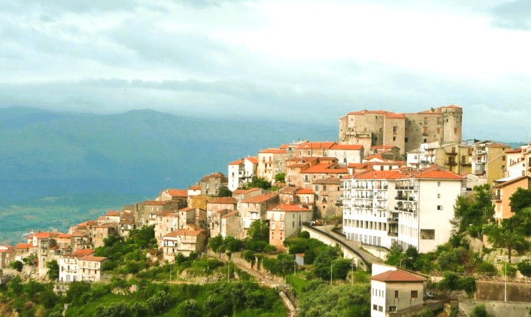 Castel San Lorenzo: il comune cilentano di origine medioevale