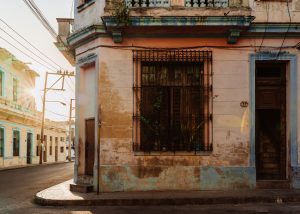 Etua: l'opera letteraria del fotografo Pasquale De Maio, etua, pasquale de maio, pasquale de maio fotografo, infinity studio fotografico, pasquale de maio scrittore, pasquale de maio infinity studio fotografico