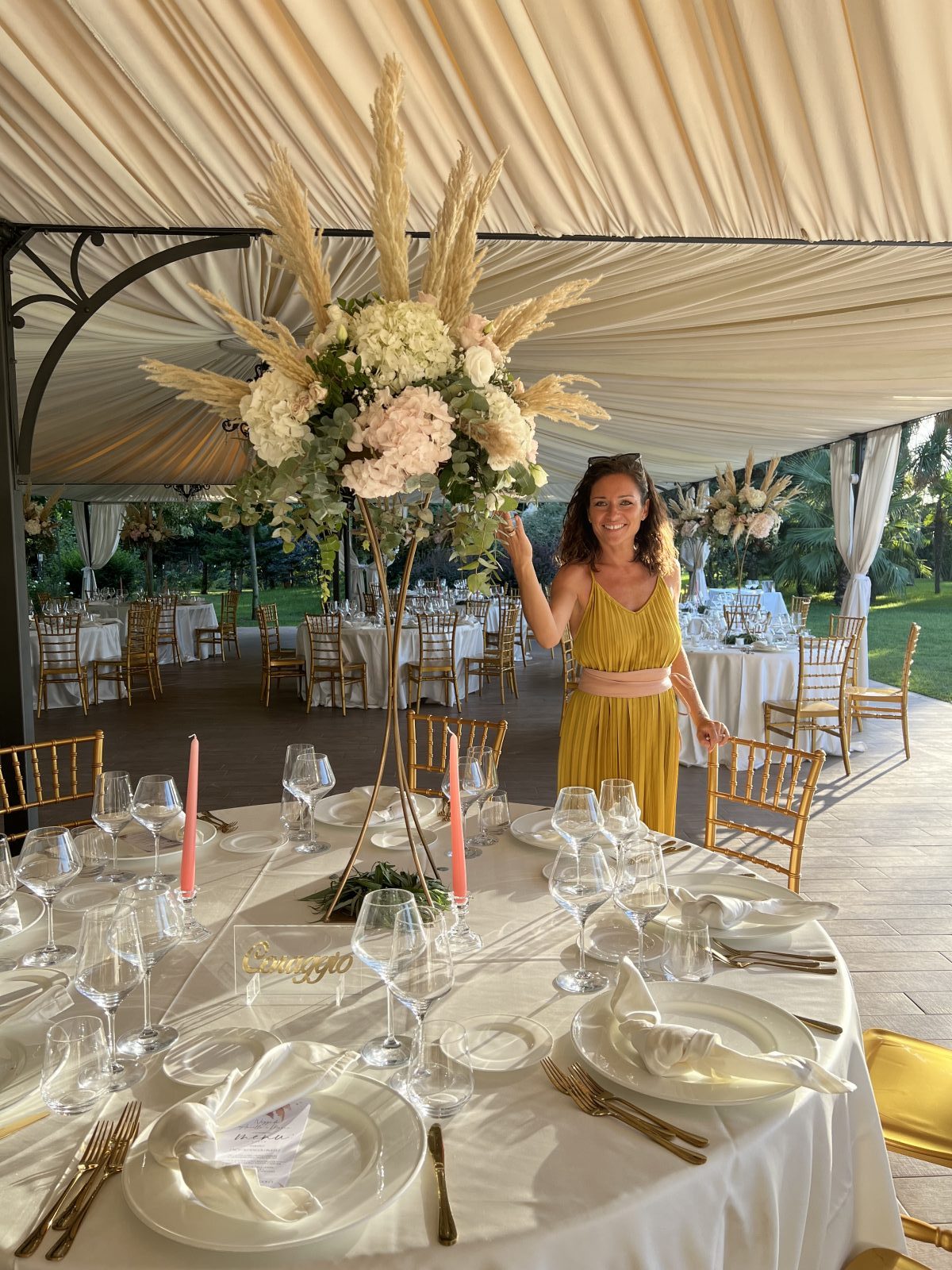 Sara Fiorito una wedding planner per amica nel giorno di Nello e Maria, Sara Fiorito, Sara Fiorito wedding planner, Sara Fiorito wedding specialist, matrimonio live social, matrimonio live social esclusiva sposincampania, nello e maria sposi, sara fiorito wedding planner campania