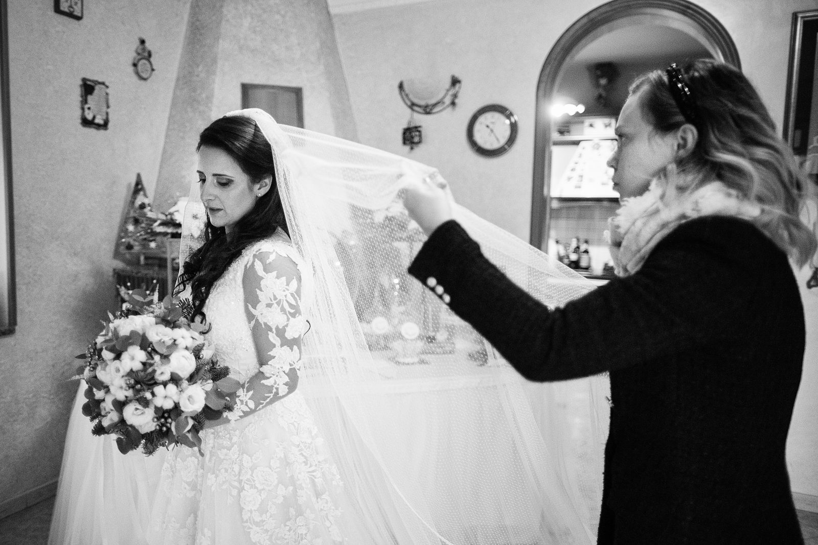 Atelier Sharil Naima: la stilista Ana Caroline realizza abiti d'autoreAtelier Sharil Naima: la stilista Ana Caroline realizza abiti d'autore per i sogni delle spose, atelier sharil naima, ana caroline, sharil naima, atelier sharil naima wedding, atelier sharil naima irpinia, atelier sharil naima monteforte irpino, atlier sharil naima abiti da sposa