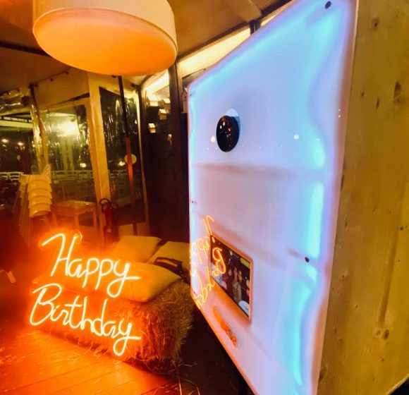 CHEESE PHOTOBOOTH 11