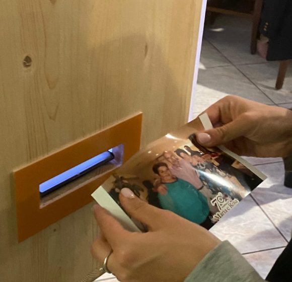 CHEESE PHOTOBOOTH 12