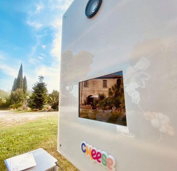 CHEESE PHOTOBOOTH 20