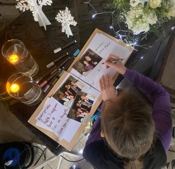 CHEESE PHOTOBOOTH 25